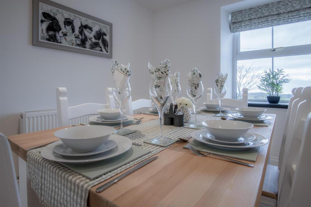 Elidyr Cottage - 3 Bedroom Cottage - แอมรอธ ภายนอก รูปภาพ