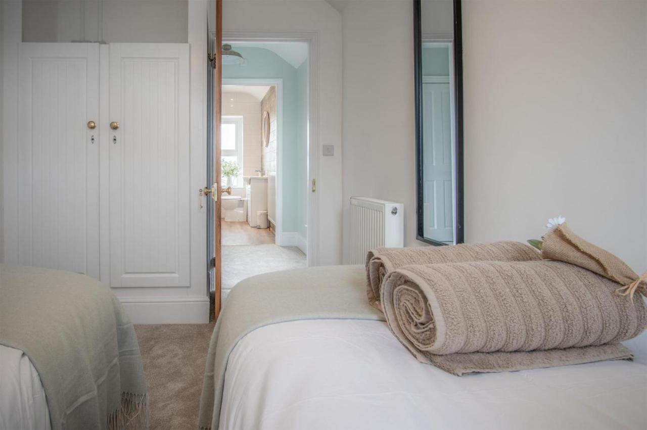 Elidyr Cottage - 3 Bedroom Cottage - แอมรอธ ภายนอก รูปภาพ