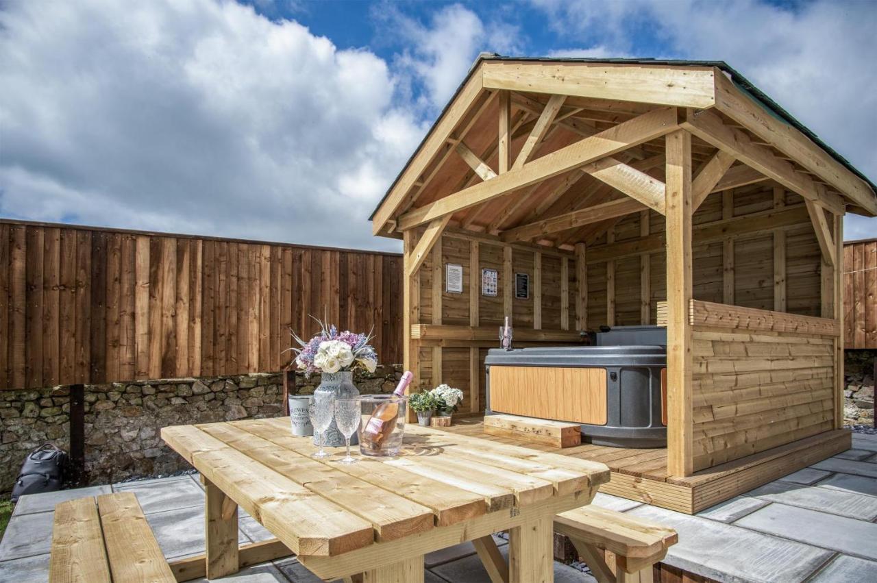 Elidyr Cottage - 3 Bedroom Cottage - แอมรอธ ภายนอก รูปภาพ