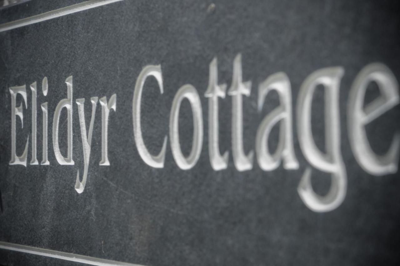 Elidyr Cottage - 3 Bedroom Cottage - แอมรอธ ภายนอก รูปภาพ